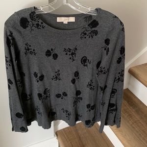 Loft grey 3/4 length sleeve sweater top